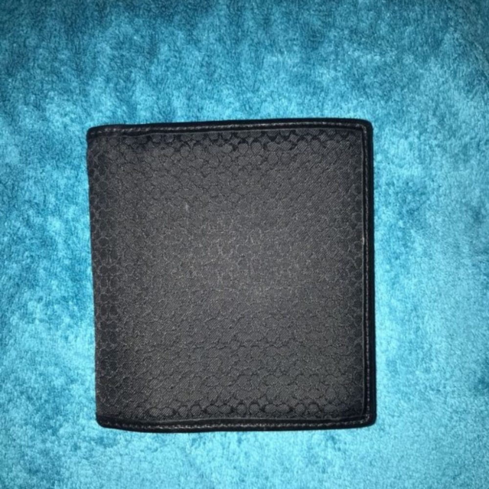 Designer Coach wallet for men!! Going for low!!